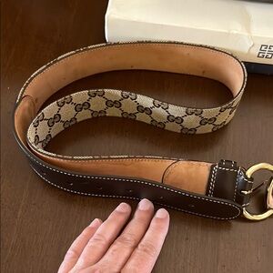 Gucci GG Canvas and Leather Belt with Gold Buckle - Size 80/32